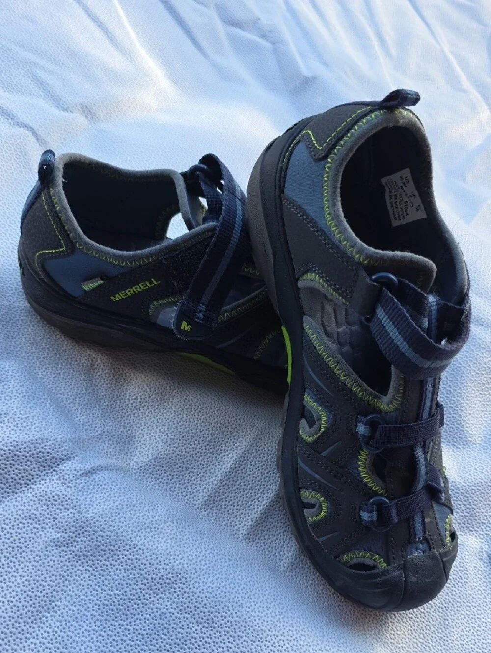 Merrell Kids Navy Blue Active Closed Toe Sandals.
